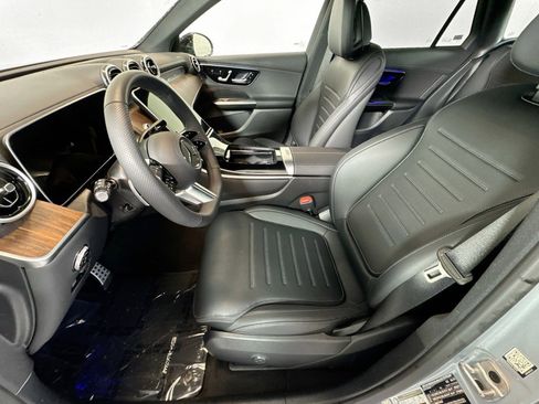 Used 2026 Mercedes-Benz GLC 300 image 19
