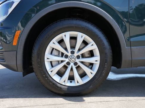 Used 2019 Volkswagen Tiguan S FWD image 25