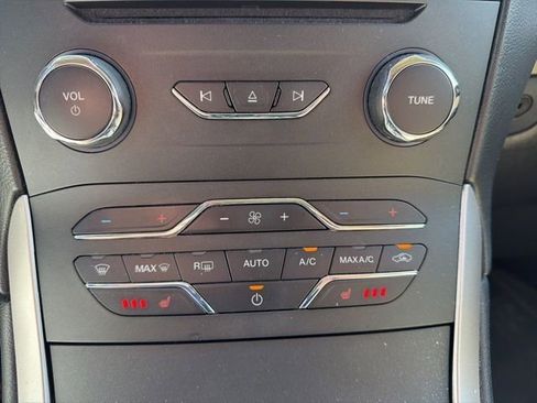 Used 2018 Ford Edge SEL w/ Equipment Group 201A image 13