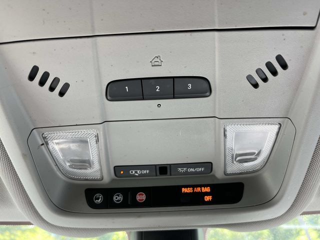 Used 2019 GMC Terrain SLT w/ Preferred Package FWD image 33