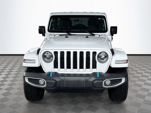 Used 2022 Jeep Wrangler Unlimited Sahara w/ Cold Weather Group AWD/4WD image 2