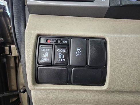 Used 2013 Honda Odyssey EX image 20