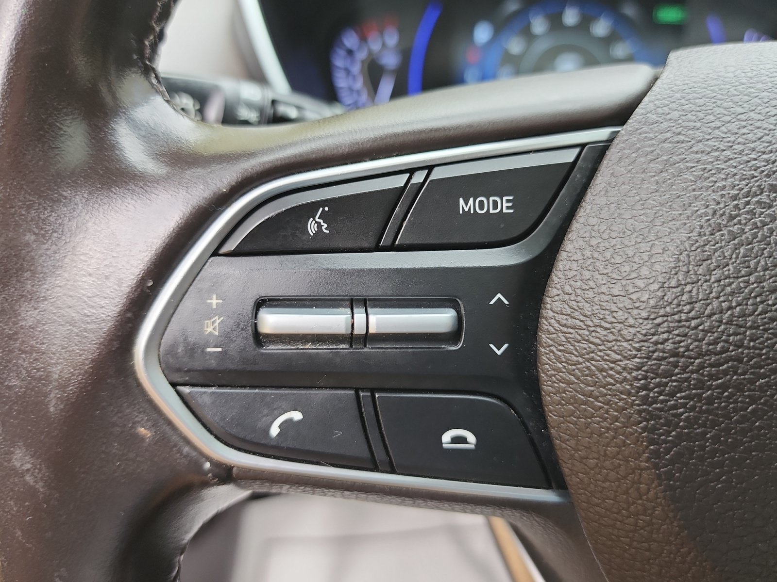Used 2020 Hyundai Santa Fe SEL w/ Convenience + Premium Package AWD/4WD image 22