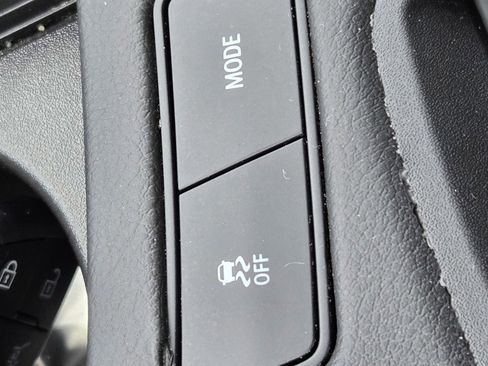 Certified 2025 Cadillac XT6 Premium Luxury image 23