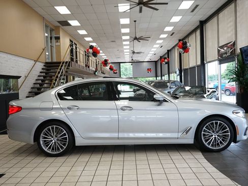 Used 2017 BMW 540i xDrive AWD/4WD image 19