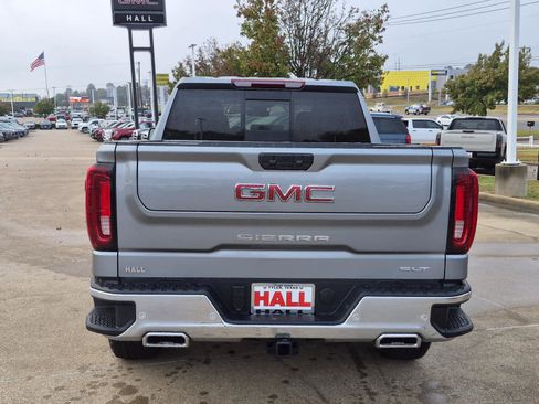 New 2026 GMC Sierra 1500 SLT image 4