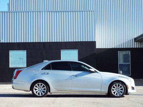 Used 2016 Cadillac CTS Sedan w/ Seating Package image 4