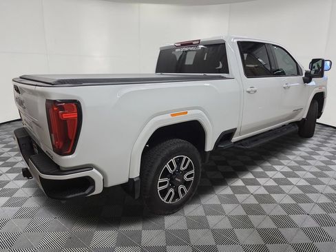 Used 2023 GMC Sierra 2500 AT4 AWD/4WD image 4
