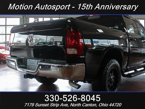Used 2020 RAM 1500 Classic SLT w/ Luxury Group AWD/4WD image 12