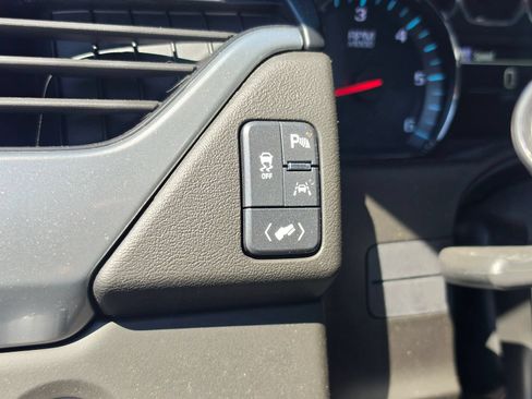 Used 2019 Chevrolet Tahoe LT w/ RST Edition AWD/4WD image 15