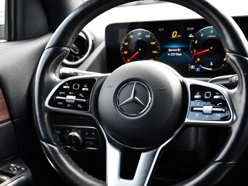 Used 2023 Mercedes-Benz GLA 250 image 26