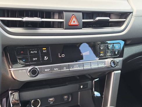 New 2026 Kia Seltos EX FWD image 24