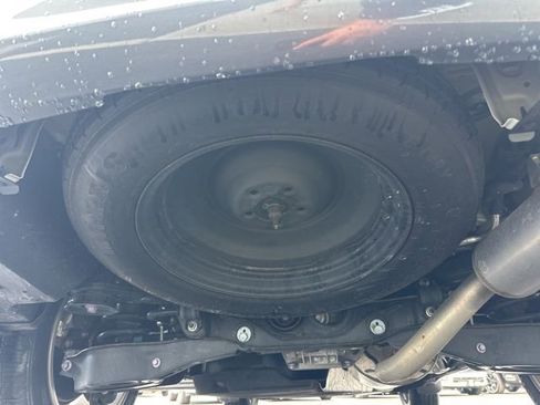 Used 2023 Toyota Highlander Limited image 53