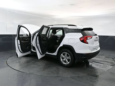 Used 2023 GMC Terrain SLE w/ Driver Convenience Package AWD/4WD image 28