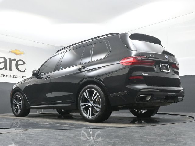 Used 2021 BMW X7 xDrive40i w/ M Sport Package AWD/4WD image 5