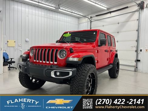 Used 2018 Jeep Wrangler Unlimited Sahara AWD/4WD image 6