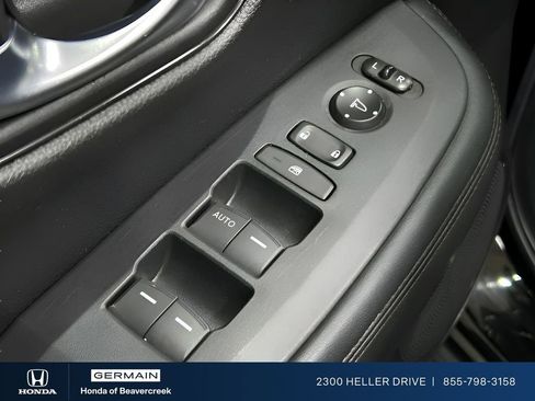 Used 2023 Honda HR-V LX image 13