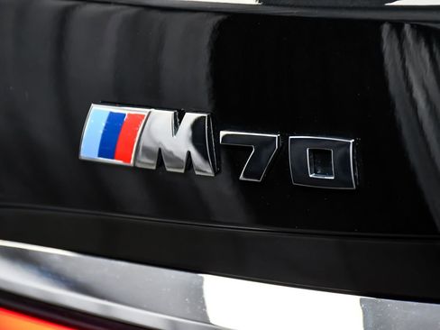 Used 2024 BMW i7 M70 w/ Executive Package AWD/4WD image 99