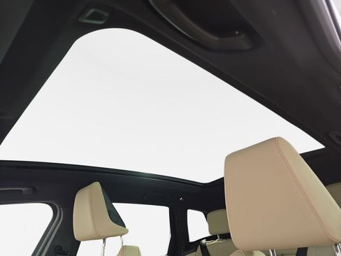 Used 2025 BMW X3 xDrive30i w/ Convenience Package image 32