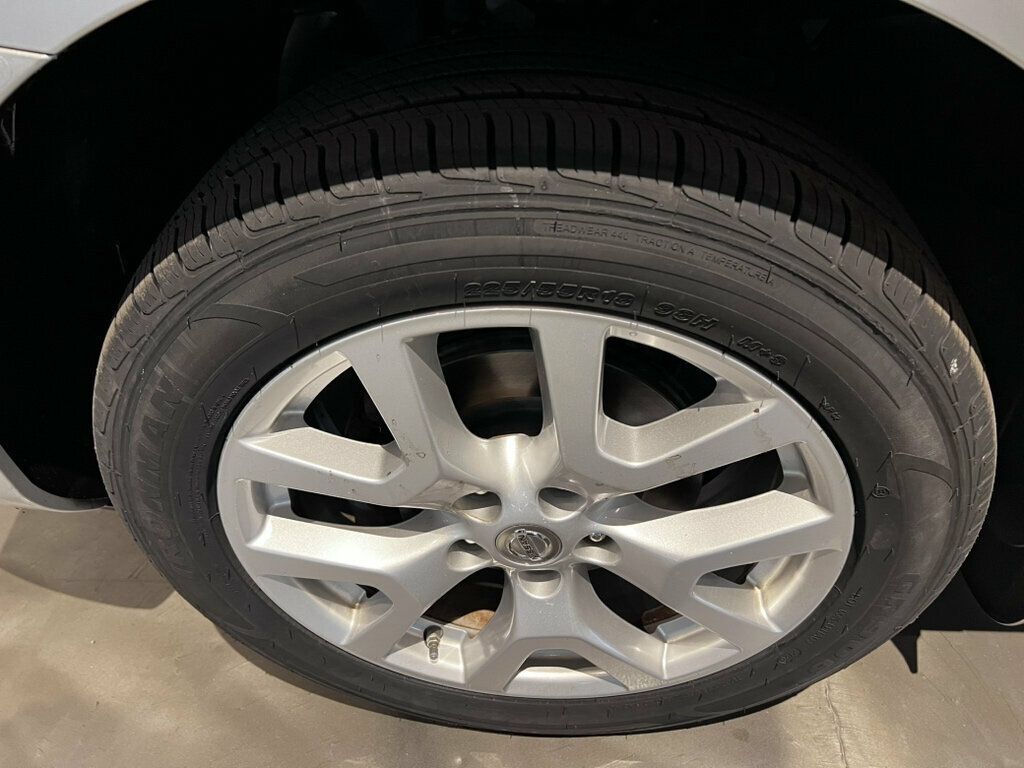 Used 2013 Nissan Rogue SL AWD/4WD image 33