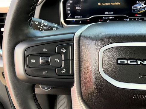 Used 2025 GMC Sierra 2500 Denali w/ Denali Reserve Package AWD/4WD image 21