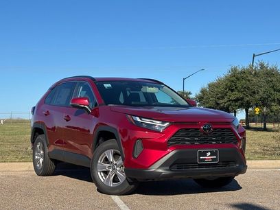 New 2025 Toyota RAV4 XLE