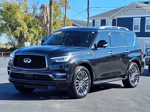 Used 2023 INFINITI QX80 Premium Select w/ All-Season Package image 1