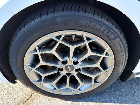 Used 2024 Genesis G80 2.5T w/ Advanced Package image 11