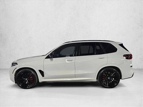 Used 2024 BMW X5 M60i image 9