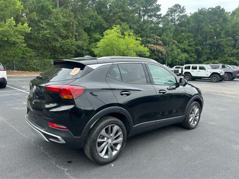 Used 2023 Buick Encore GX Essence w/ Experience Buick Package FWD image 5
