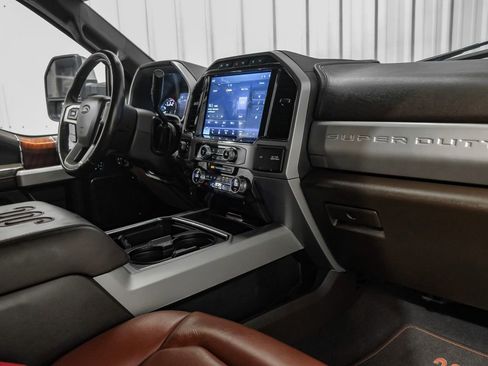 Used 2022 Ford F250 King Ranch w/ King Ranch Ultimate Package AWD/4WD image 13