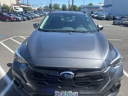 Used 2024 Subaru Crosstrek 2.5i Limited w/ Crosstrek Mirror Package AWD/4WD image 2