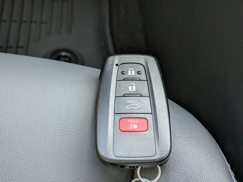 Used 2025 Toyota RAV4 XLE Premium w/ Weather Package AWD/4WD image 33