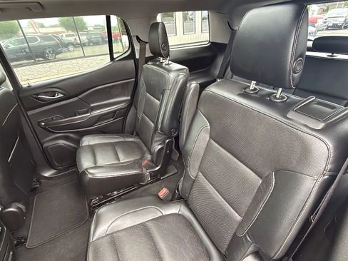 Used 2017 GMC Acadia SLT AWD/4WD image 19