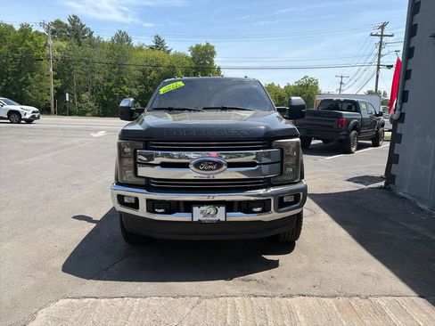 Used 2018 Ford F250 Lariat w/ Lariat Ultimate Package AWD/4WD image 3