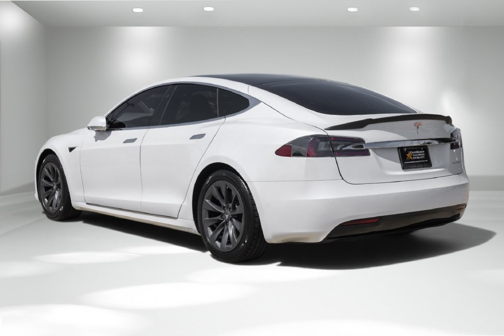 Used 2020 Tesla Model S Long Range Plus AWD/4WD image 9