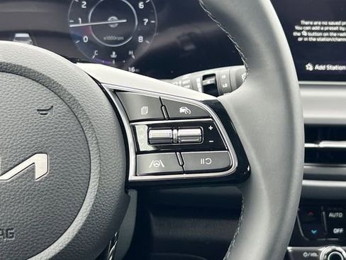 New 2026 Kia Seltos EX FWD image 30