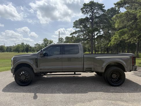Used 2026 Ford F450 Lariat AWD/4WD image 19