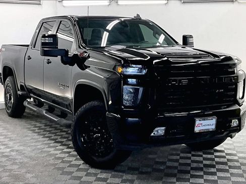Used 2022 Chevrolet Silverado 3500 LT w/ All Star Edition AWD/4WD image 11