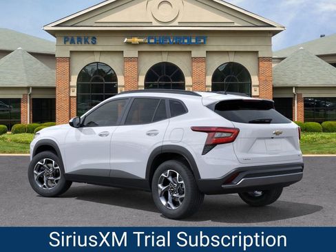 New 2026 Chevrolet Trax LT image 4