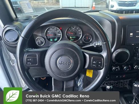 Used 2018 Jeep Wrangler Unlimited Sport S AWD/4WD image 15