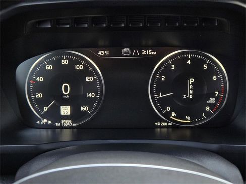 Used 2020 Volvo XC90 T6 Momentum image 31