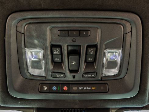 Used 2025 GMC Sierra 2500 Denali Ultimate AWD/4WD image 28