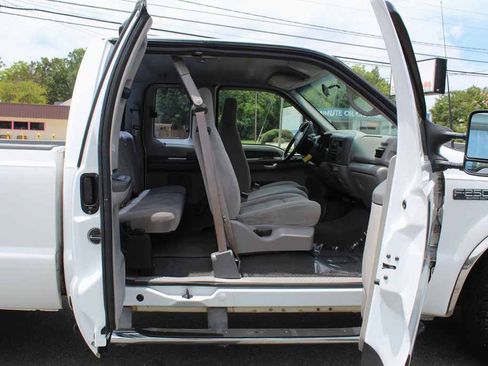 Used 2001 Ford F250 Lariat RWD image 20