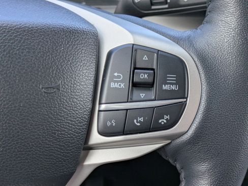 Used 2024 Ford Explorer XLT w/ Equipment Group 202A AWD/4WD image 23