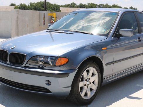 Used 2004 BMW 325xi Sedan AWD/4WD image 26