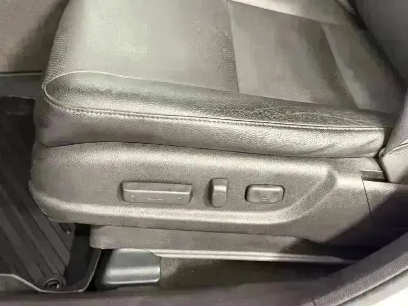 Used 2017 Acura RDX w/ Technology Package AWD/4WD image 21