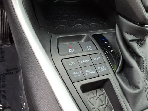 Certified 2023 Toyota RAV4 XLE image 17