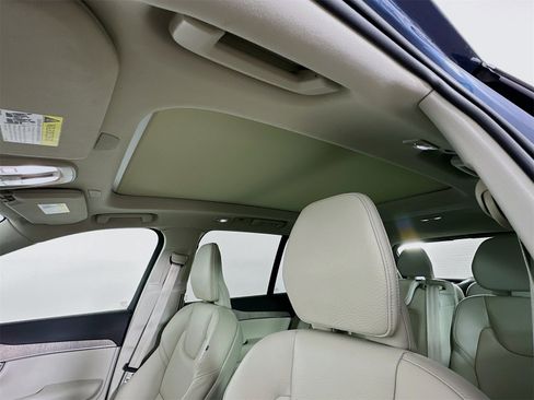 Used 2024 Volvo XC90 T8 Plus w/ Protection Package Premier image 22