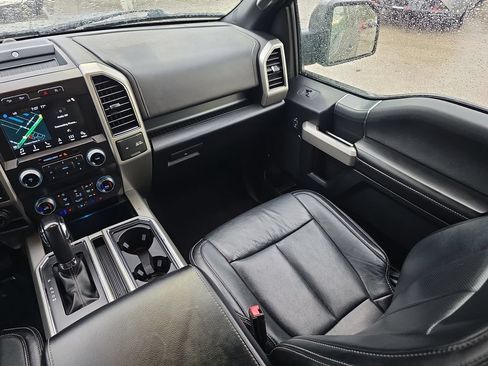 Used 2019 Ford F150 Lariat w/ Equipment Group 502A Luxury AWD/4WD image 22